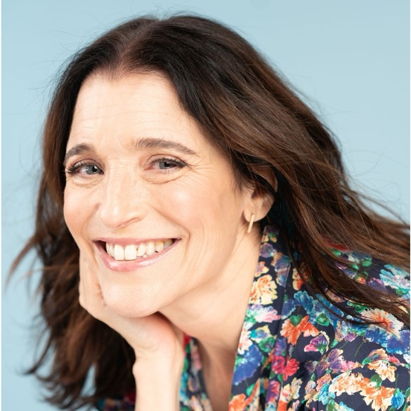 Meet your Posher, Kelli - Picture 1 of 1